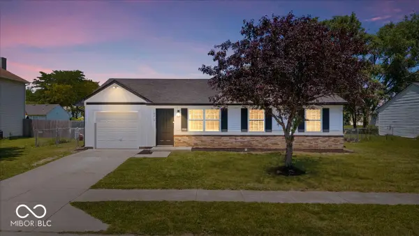 10210 Lone Wolf Drive, Indianapolis, IN 46235