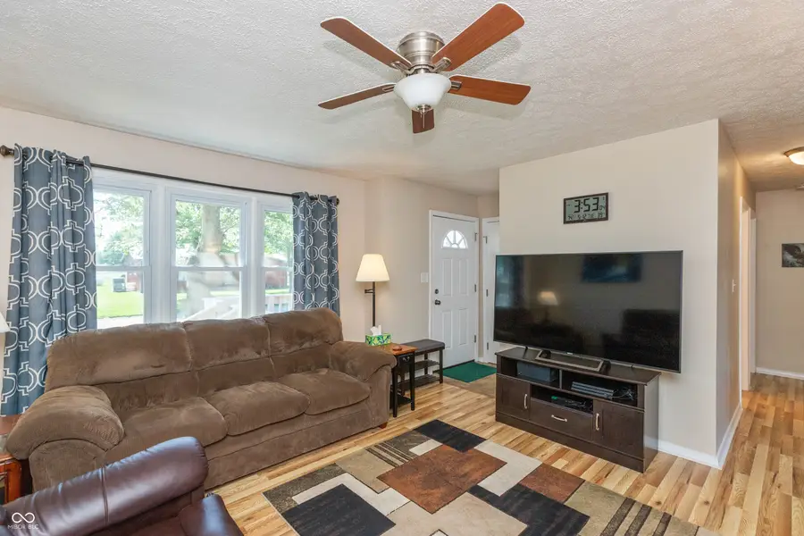 504 N Jackson Park Drive, Seymour, IN 47274 - #3