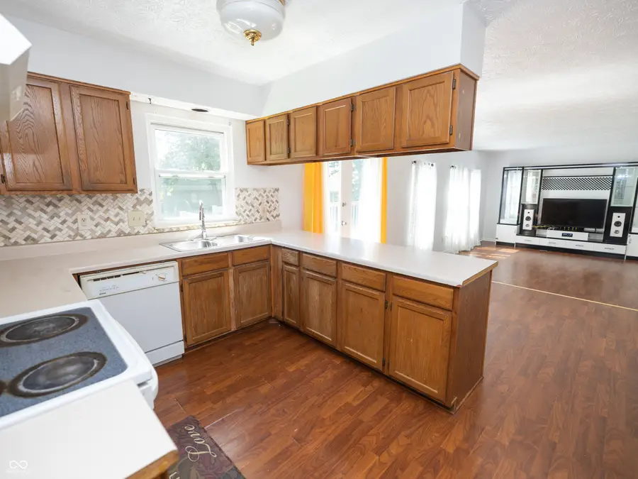 6037 Mcclellan Court, Indianapolis, IN 46254 - #3