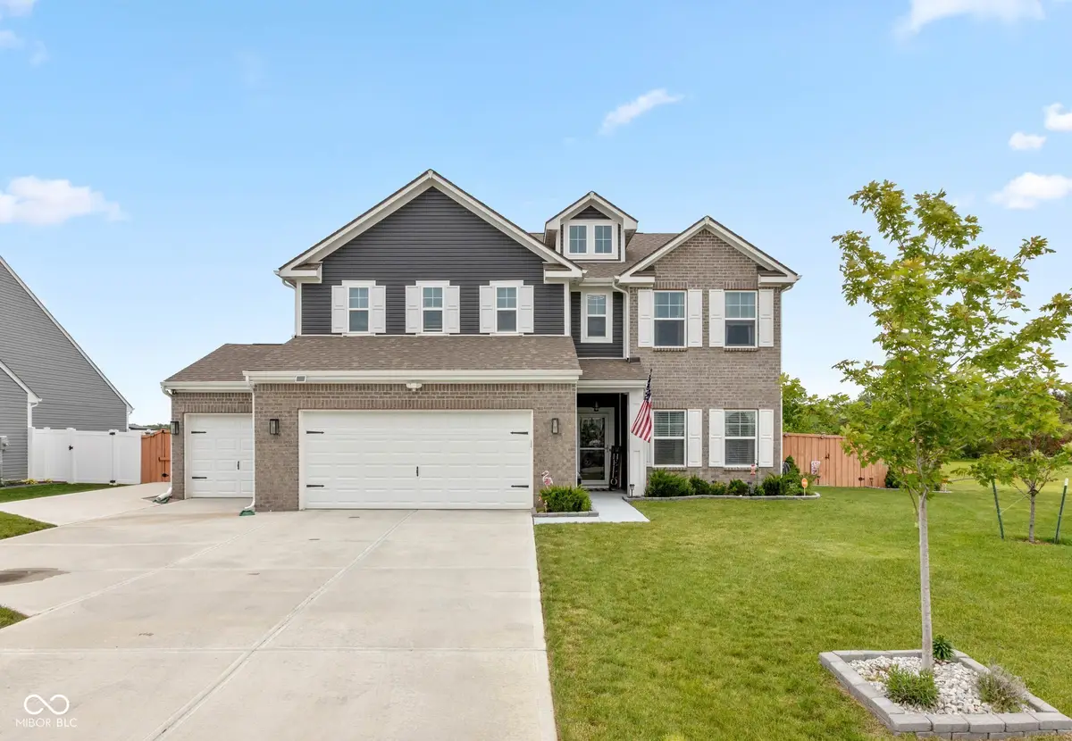 910 Borealis Drive, Franklin, IN 46131 - #1