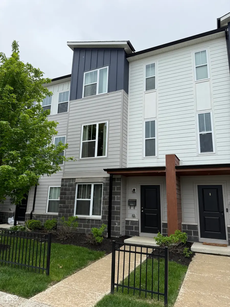 2909 Kirkbride Way, Indianapolis, IN 46222 - #2