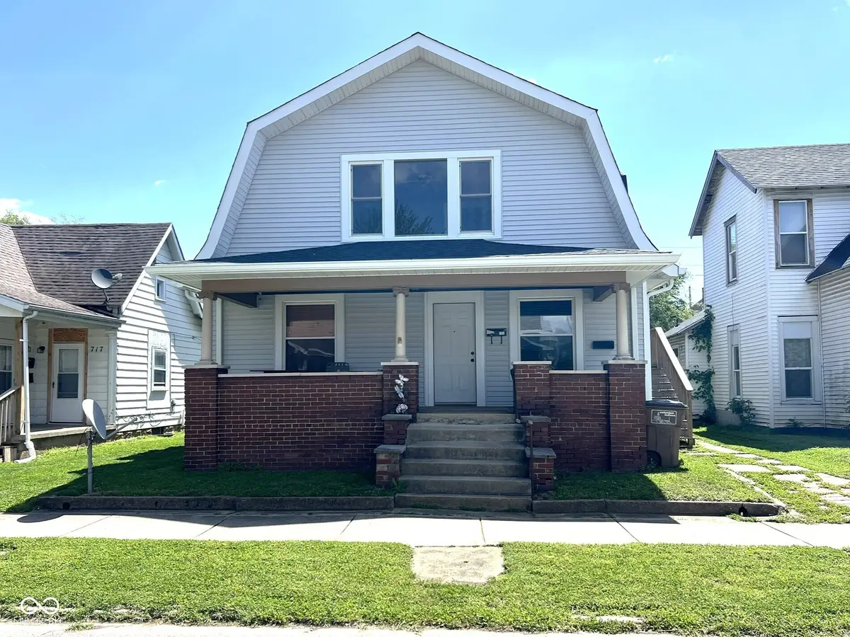 713 Reed Street, Columbus, IN 47201 - #1