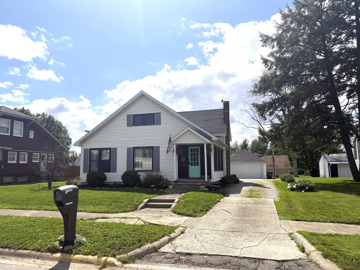 210 N Washington Street, Ladoga, IN 47954 - #1