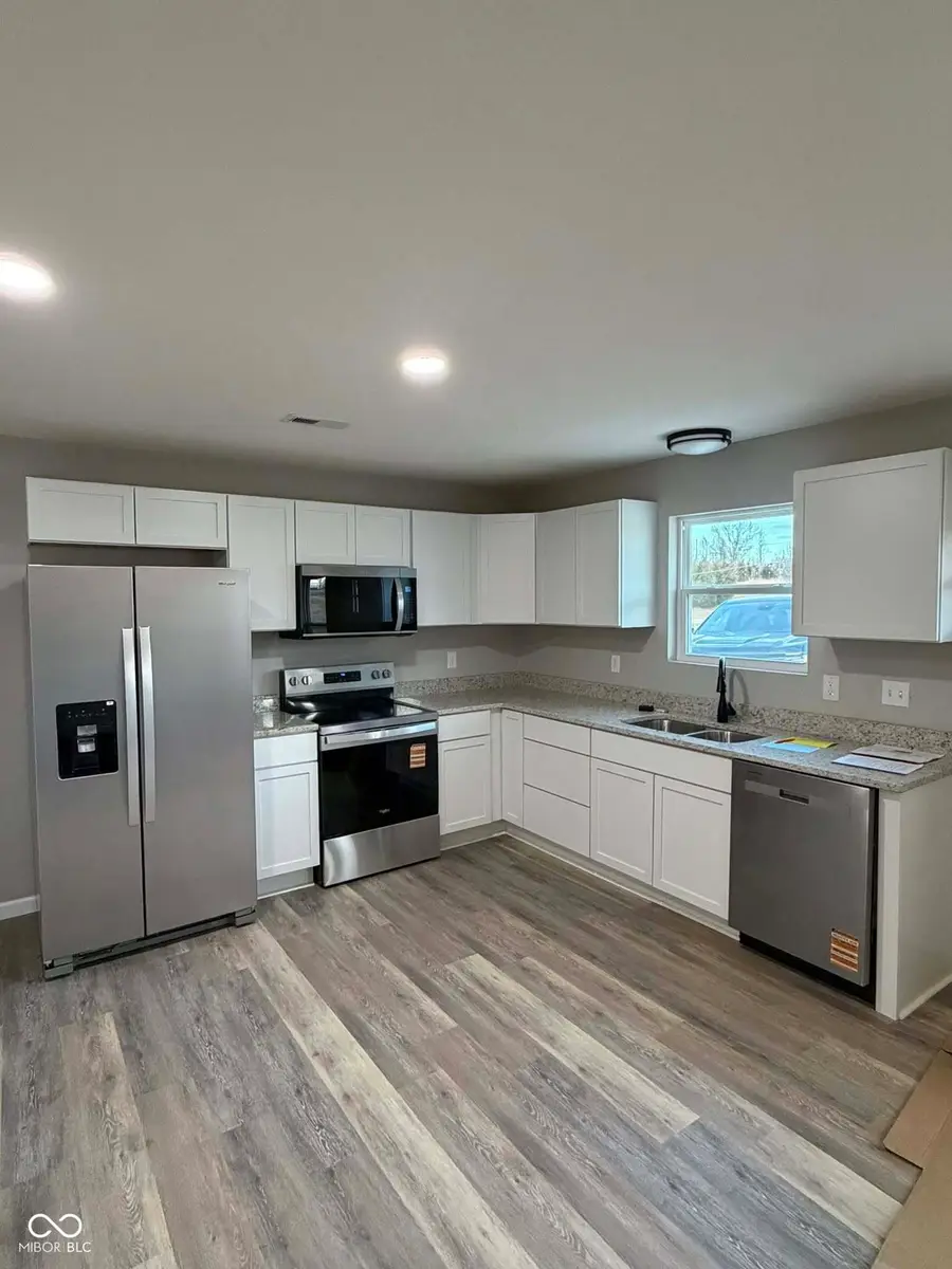 391 Country Manor Street, North Vernon, IN 47265 - #2