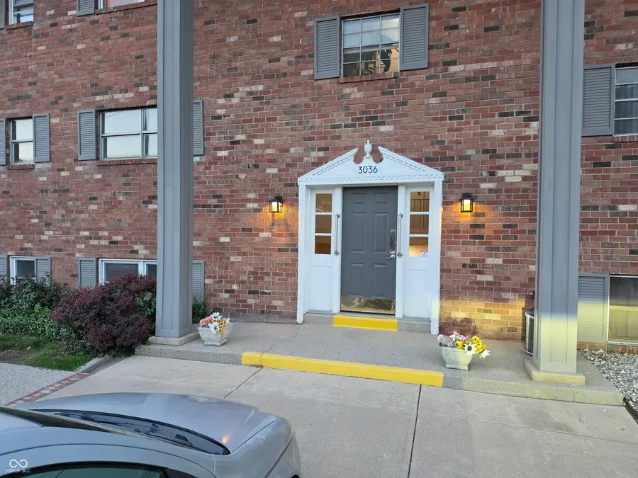 3036 Lake Shore Drive #UNIT D, Indianapolis, IN 46205 - #2