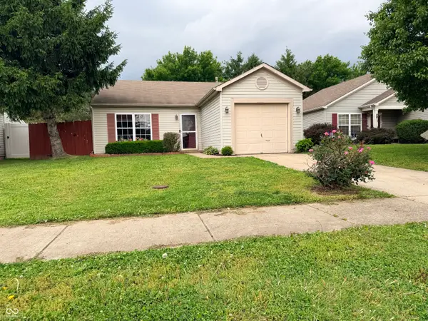 1098 Williamsburg Way, Indianapolis, IN 46234
