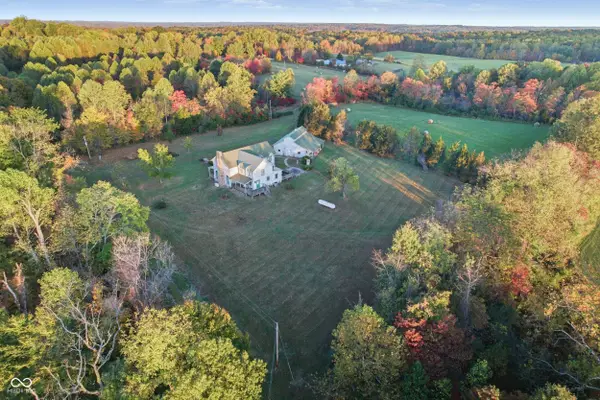 11136 Fiscus Cemetery Road, Coal City, IN 47427