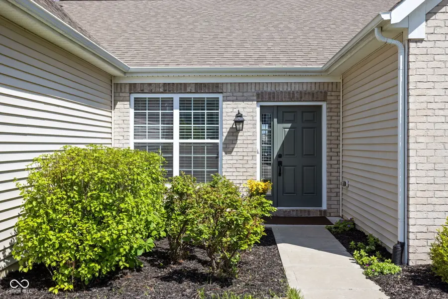 8850 Wicklow Way, Brownsburg, IN 46112 - #3