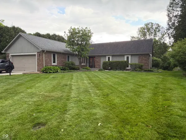 10011 Harbour Pines Court, Indianapolis, IN 46256