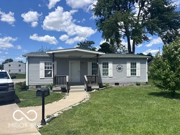 620 Pearl Street, Whiteland, IN 46184