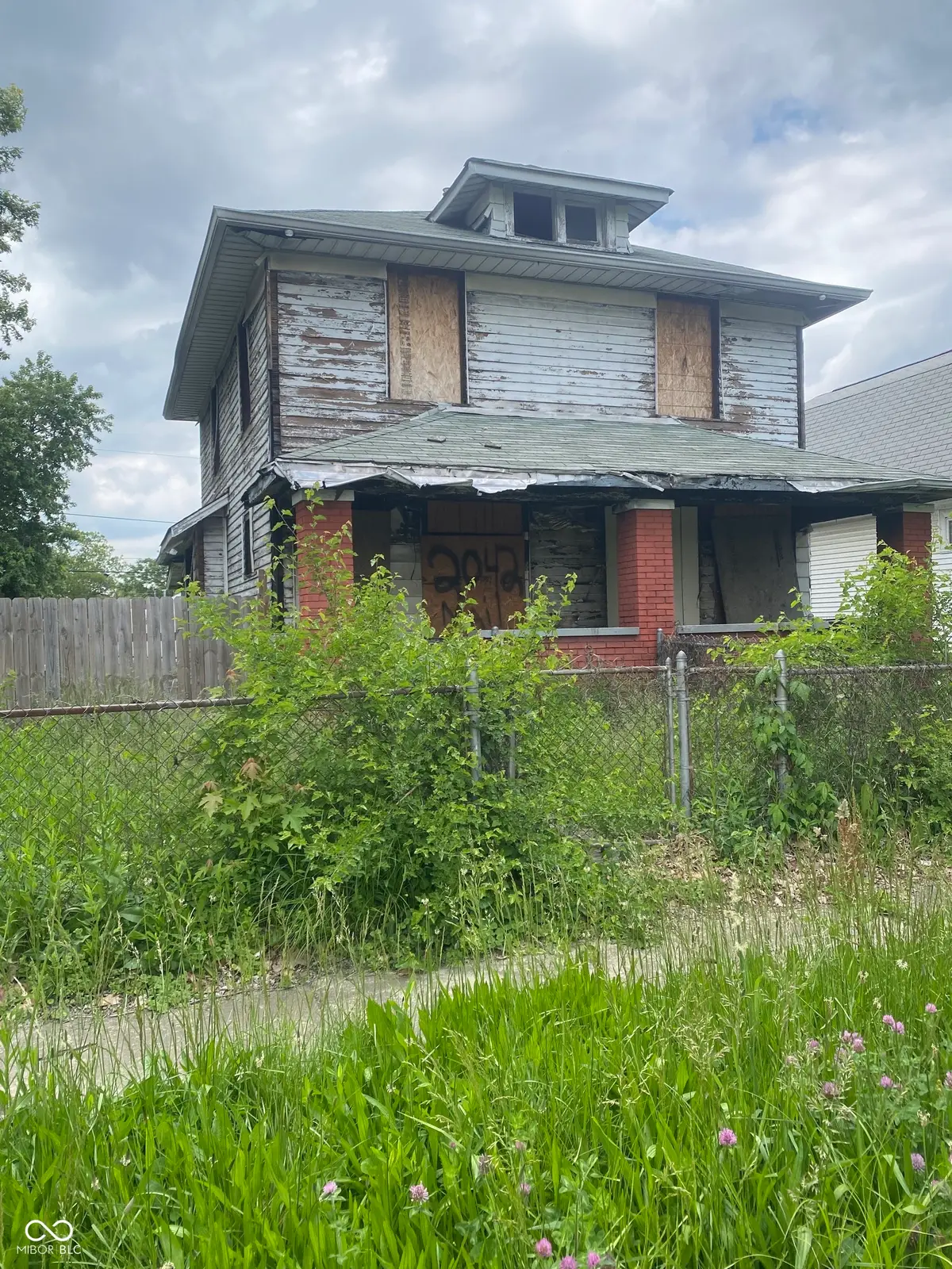 2042 E Adams Street, Indianapolis, IN 46218 - #1