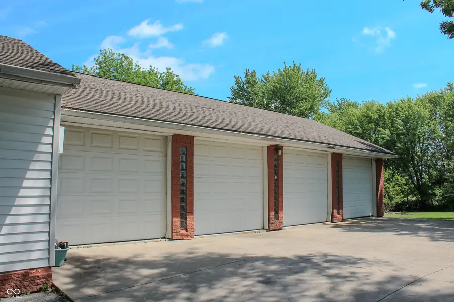 1172 N 200 E, Anderson, IN 46012 - #3
