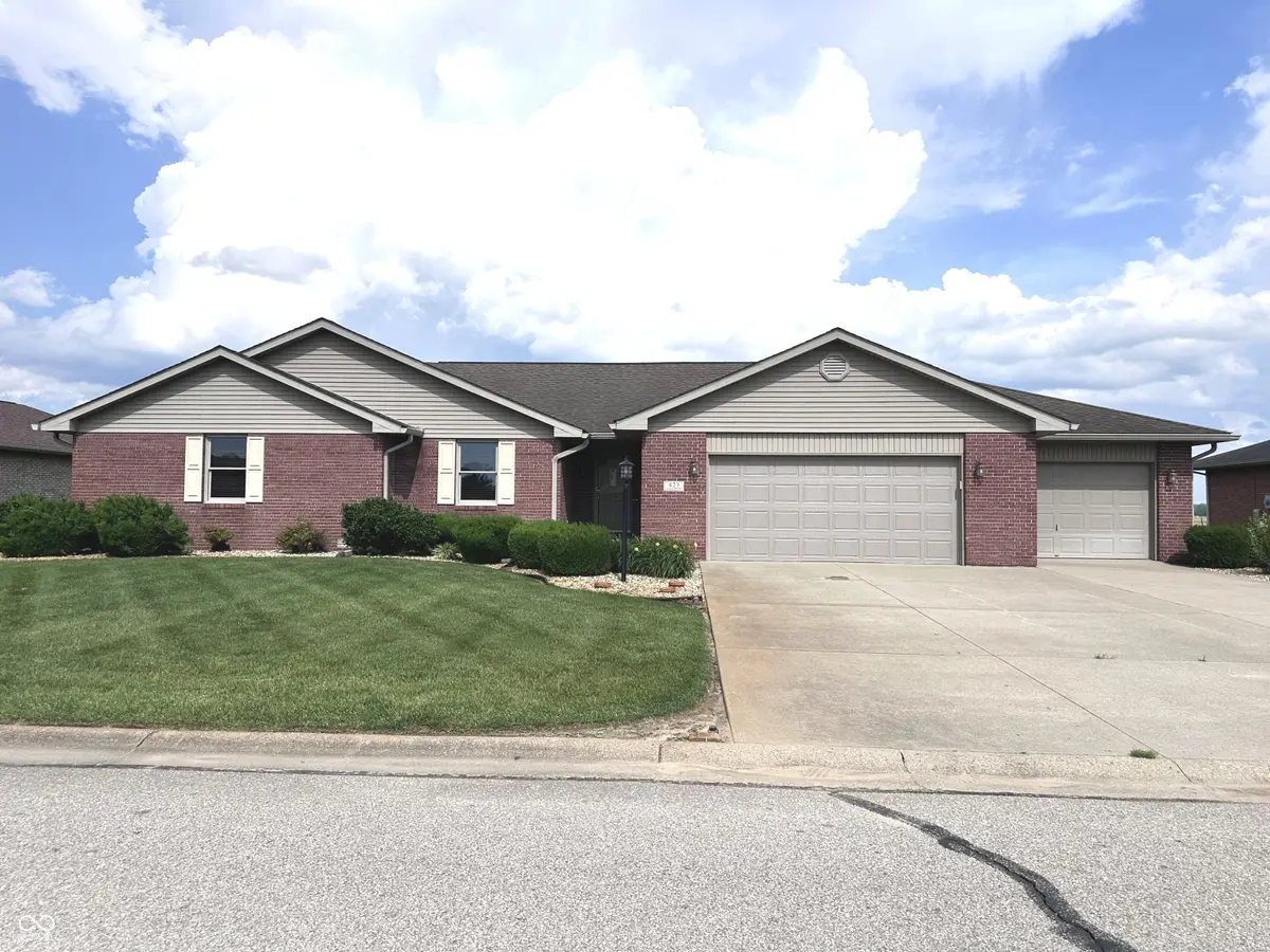 423 Alexander Drive, Seymour, IN 47274 - #1
