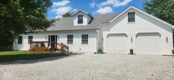 7602 W Mockingbird Court, Fairland, IN 46126
