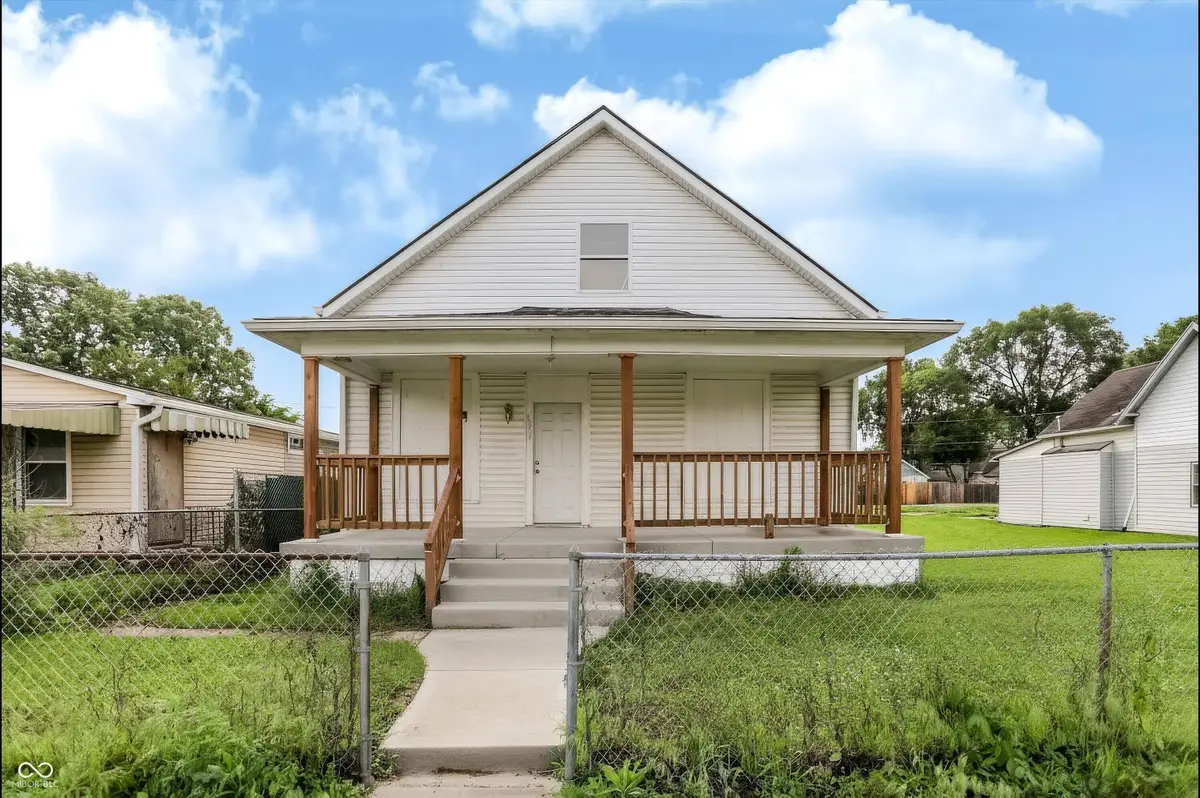 817 Division Street, Indianapolis, IN 46221 - #1