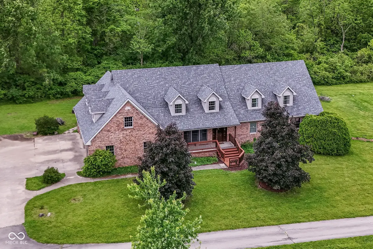 10261 N State Road 37, Elwood, IN 46036 - #1