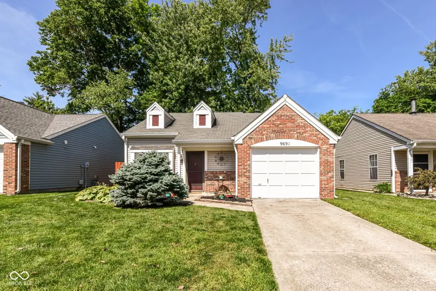 9691 Roxbury Drive, Fishers, IN 46038 - #2