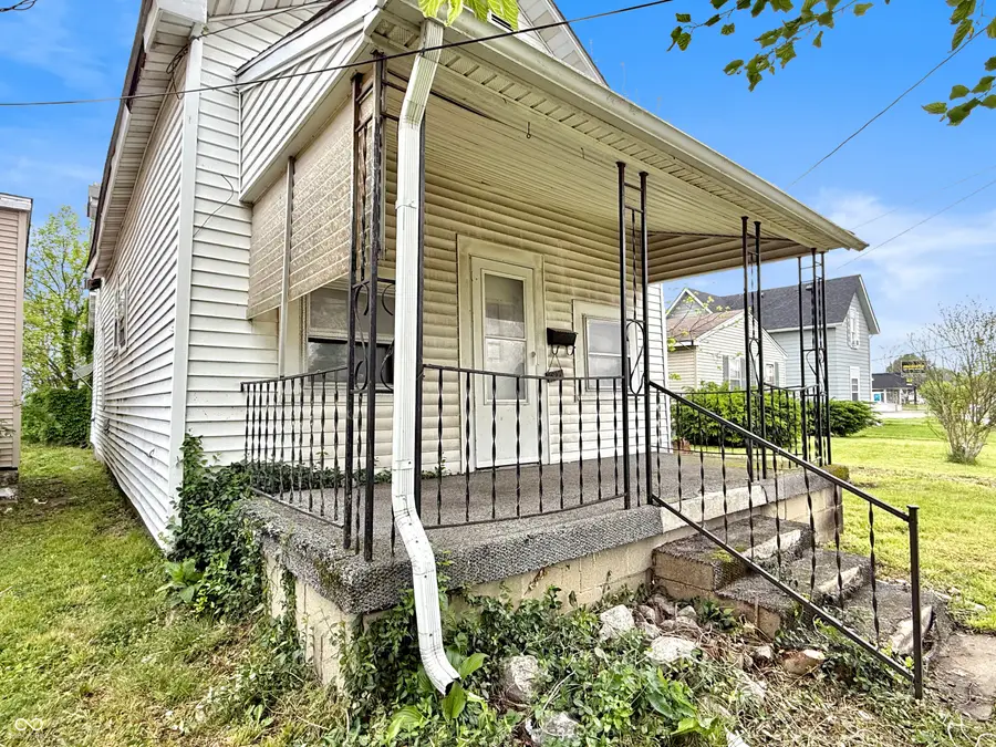 1327 S Harrison Street, Shelbyville, IN 46176 - #2