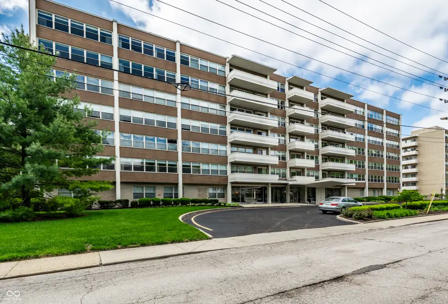 25 E 40th Street #3A, Indianapolis, IN 46205 - #2