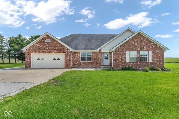 965 W Pearl Street, Trafalgar, IN 46181