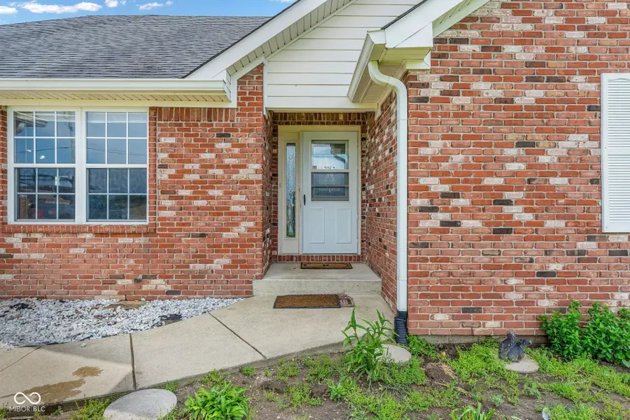 965 W Pearl Street, Trafalgar, IN 46181 - #3