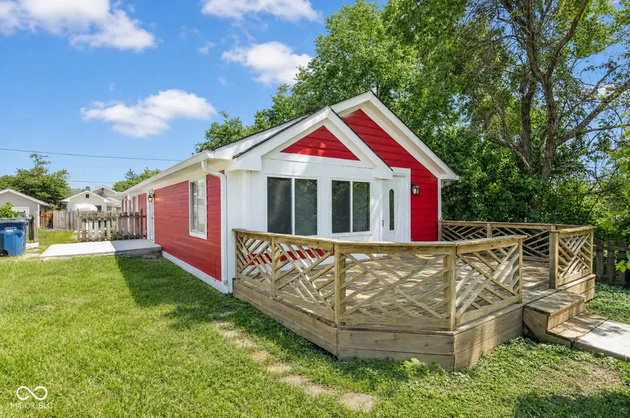 55 N 15th Avenue, Beech Grove, IN 46107 - #2