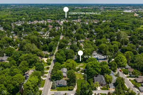 725 W Oak Street, Zionsville, IN 46077