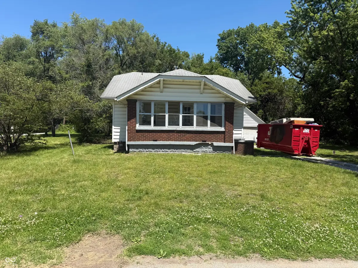 2004 E Wheeler Avenue, Terre Haute, IN 47802 - #1