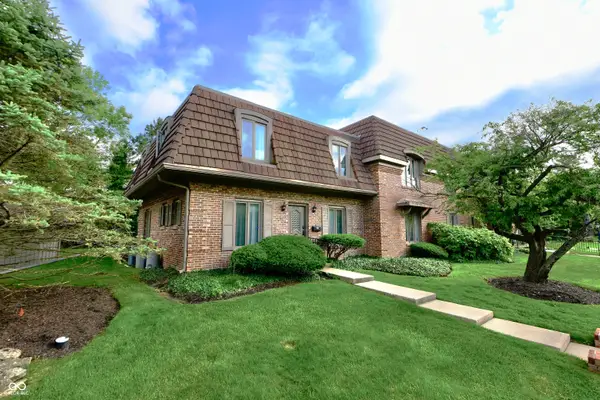 5533 Roxbury Terrace #B1, Indianapolis, IN 46226