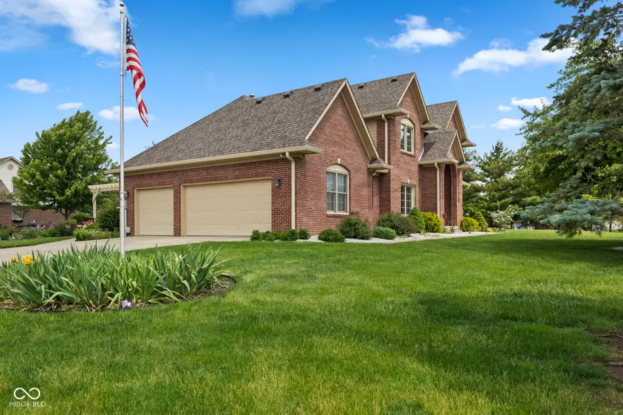 1846 S Fox Cove Boulevard, New Palestine, IN 46163 - #2
