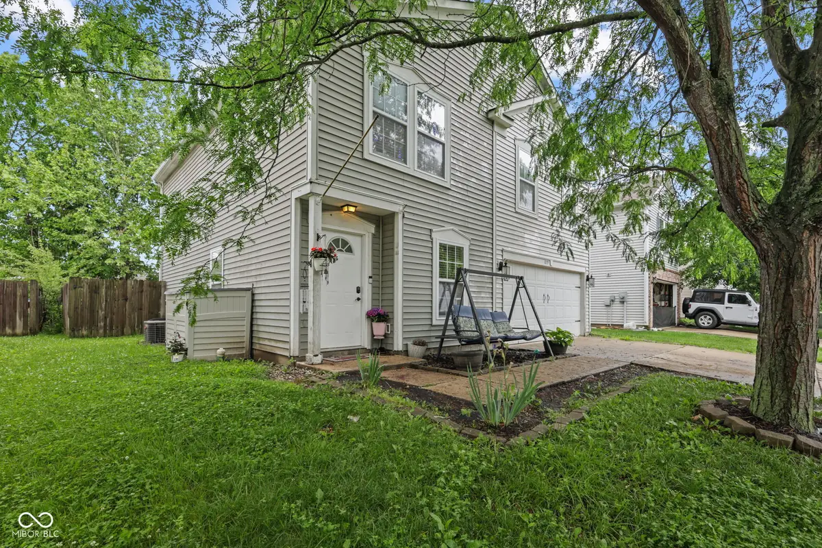 1179 N Aberdeen Drive, Franklin, IN 46131 - #1