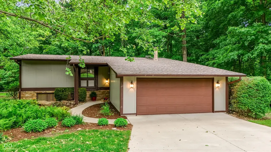 4480 E Wembley Lane, Columbus, IN 47201 - #2