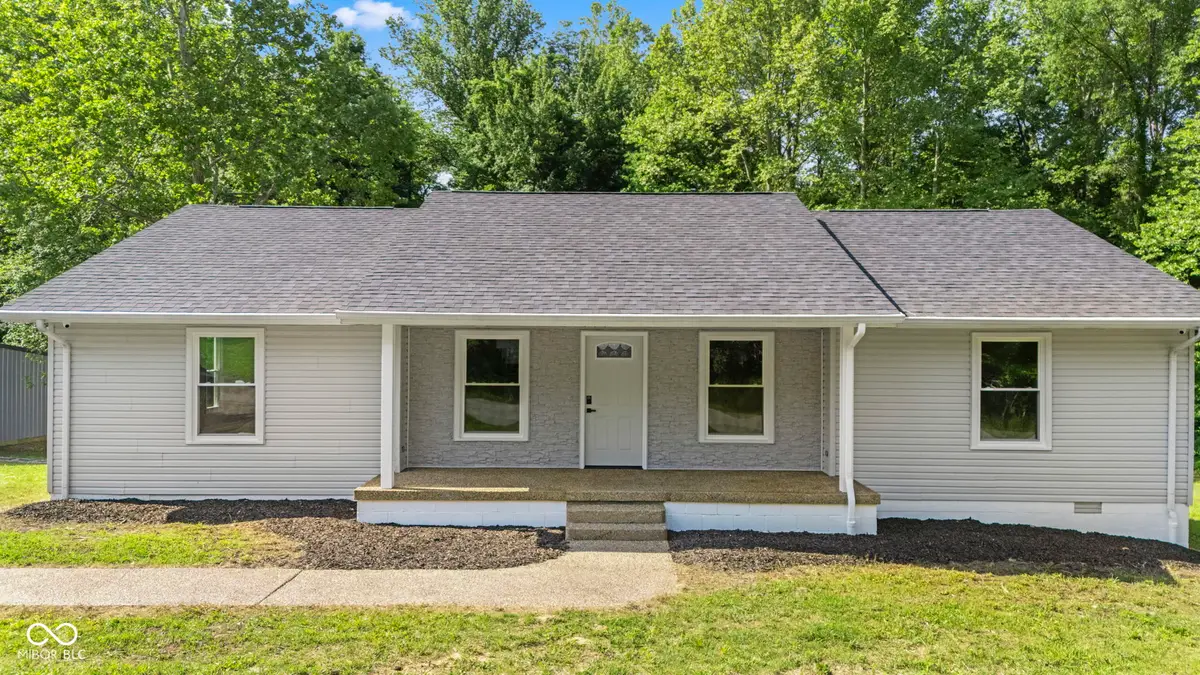 934 E Crothersville Road, Austin, IN 47102 - #1