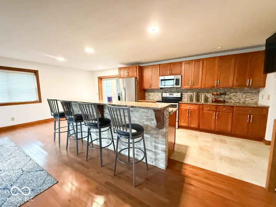 1106 Fairfield Drive, Shelbyville, IN 46176 - #3
