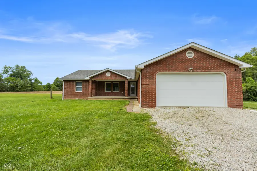 7450 W Deaver Road, Columbus, IN 47201 - #2