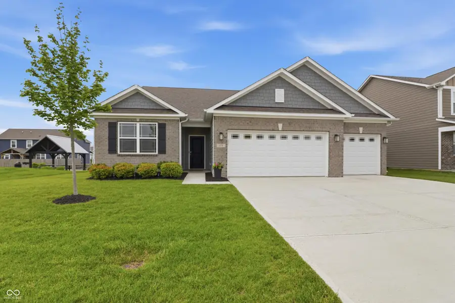 275 Carrick Glen Boulevard, Pendleton, IN 46064 - #2