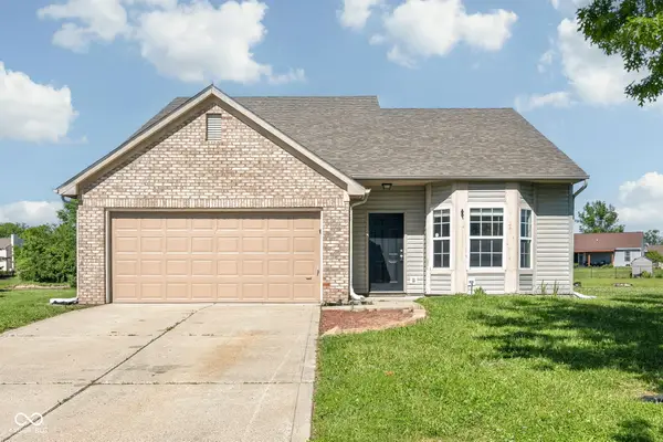 1355 Egret Lane, Greenwood, IN 46143