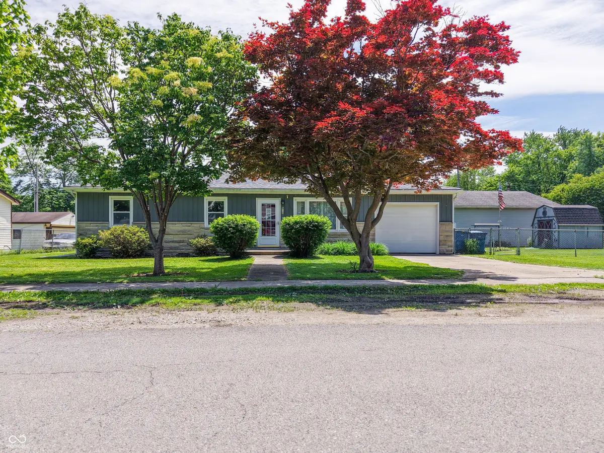 513 E Howard Avenue, Arcadia, IN 46030 - #1