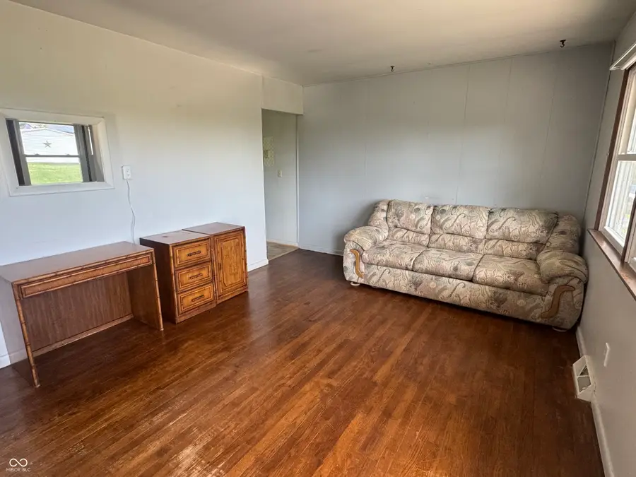 905 E Summit Street, Attica, IN 47918 - #2