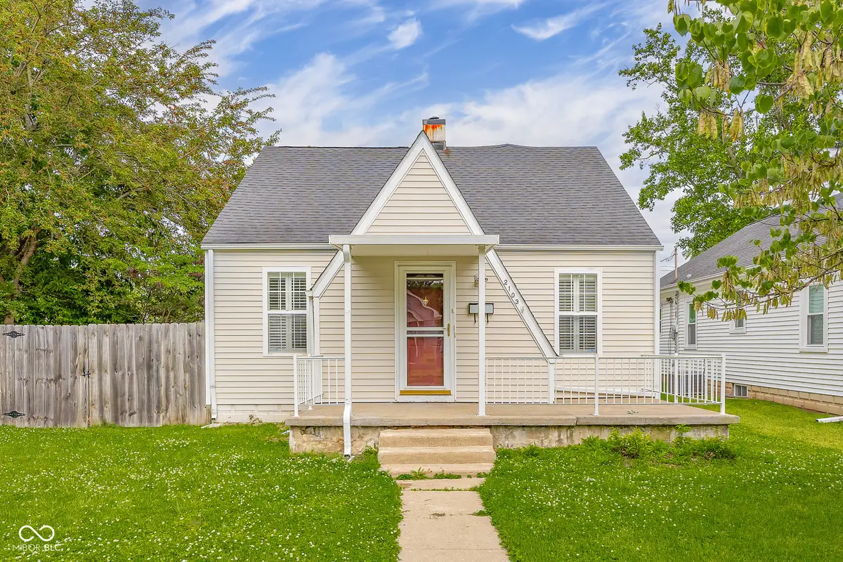 2103 Gilmore Street, Columbus, IN 47201 - #1