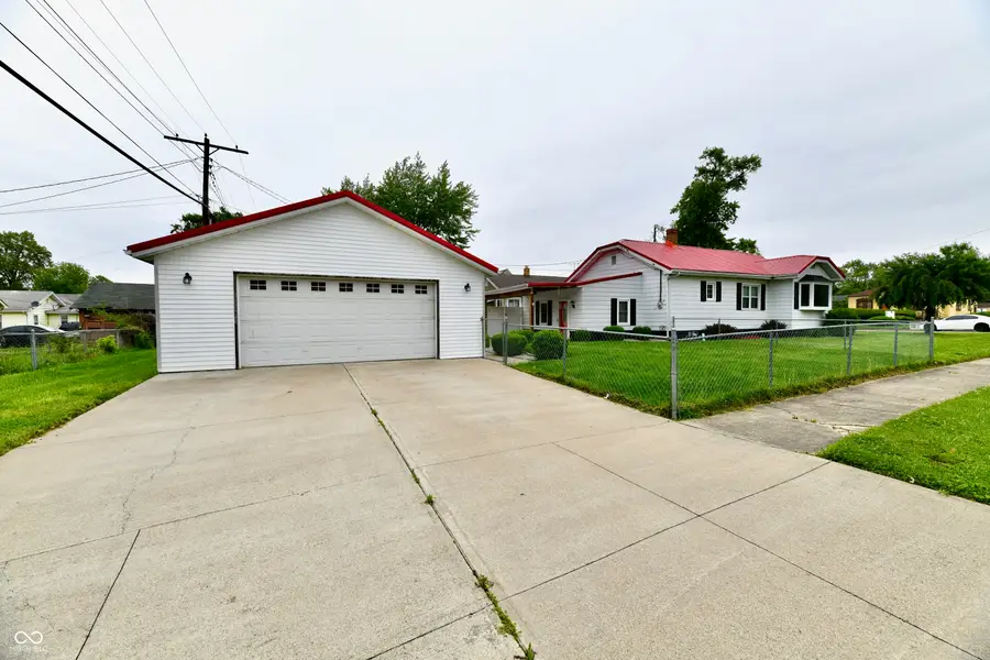 28 W 38th Street, Anderson, IN 46013 - #2