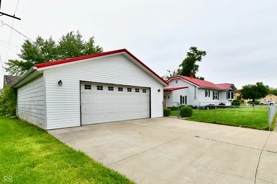 28 W 38th Street, Anderson, IN 46013 - #3