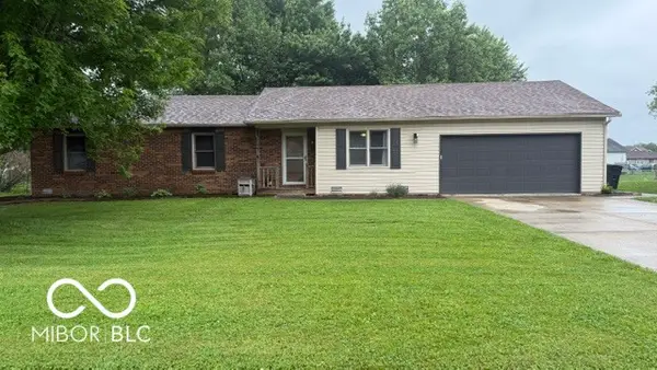 5376 Collett Drive E, Camby, IN 46113