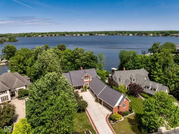 9264 Bluestone Circle, Indianapolis, IN 46236