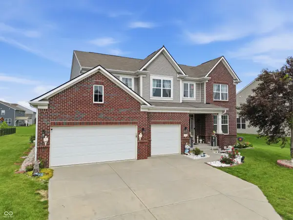 2438 Southward Drive, Greenwood, IN 46143