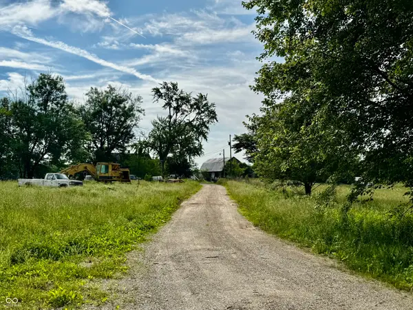 73 S County Road 400 E, Seymour, IN 47274