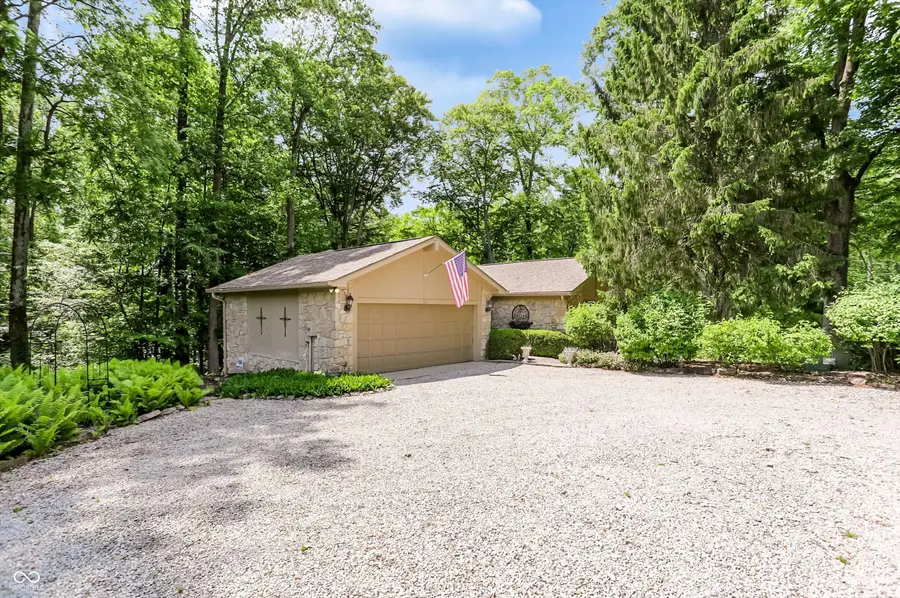 7592 S Poplar Point Drive, Trafalgar, IN 46181 - #2