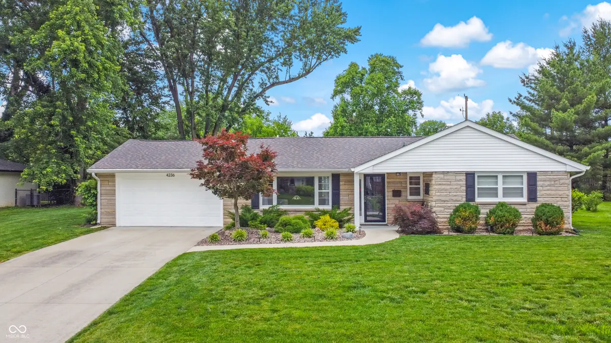 4236 Washington Street, Columbus, IN 47203 - #1