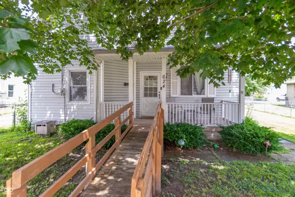 624 West Washington Street W, Shelbyville, IN 46176