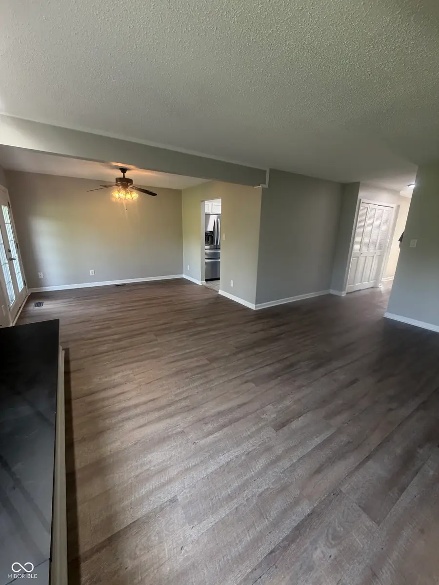 635 Cobblestone Road, Avon, IN 46123 - #3
